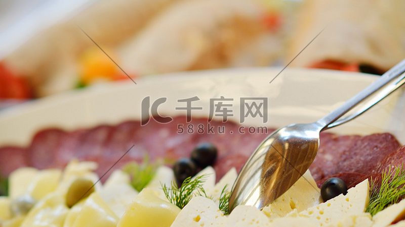 系统选型：关注核心功能与兼容性